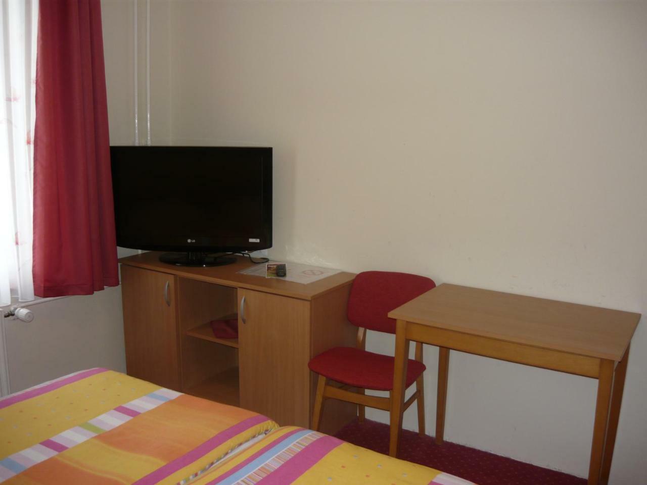 Polzevo Hotel Visnja Gora ภายนอก รูปภาพ